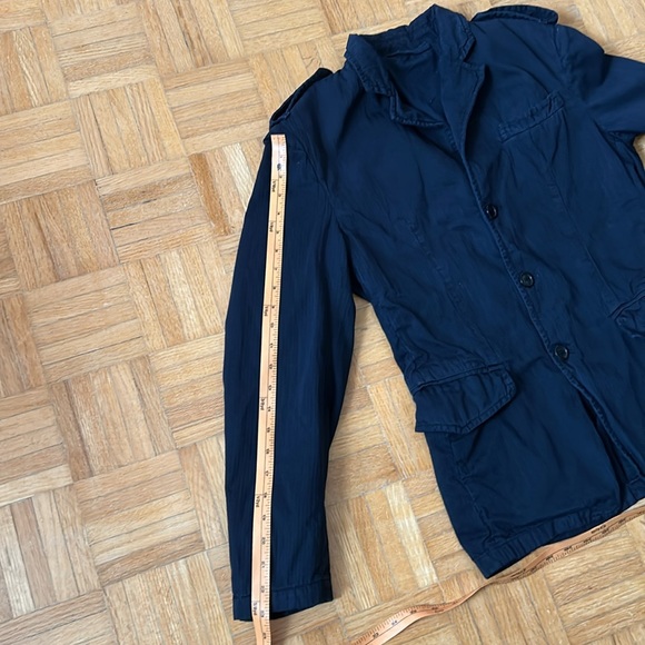 Prada - Picture 6 of 15